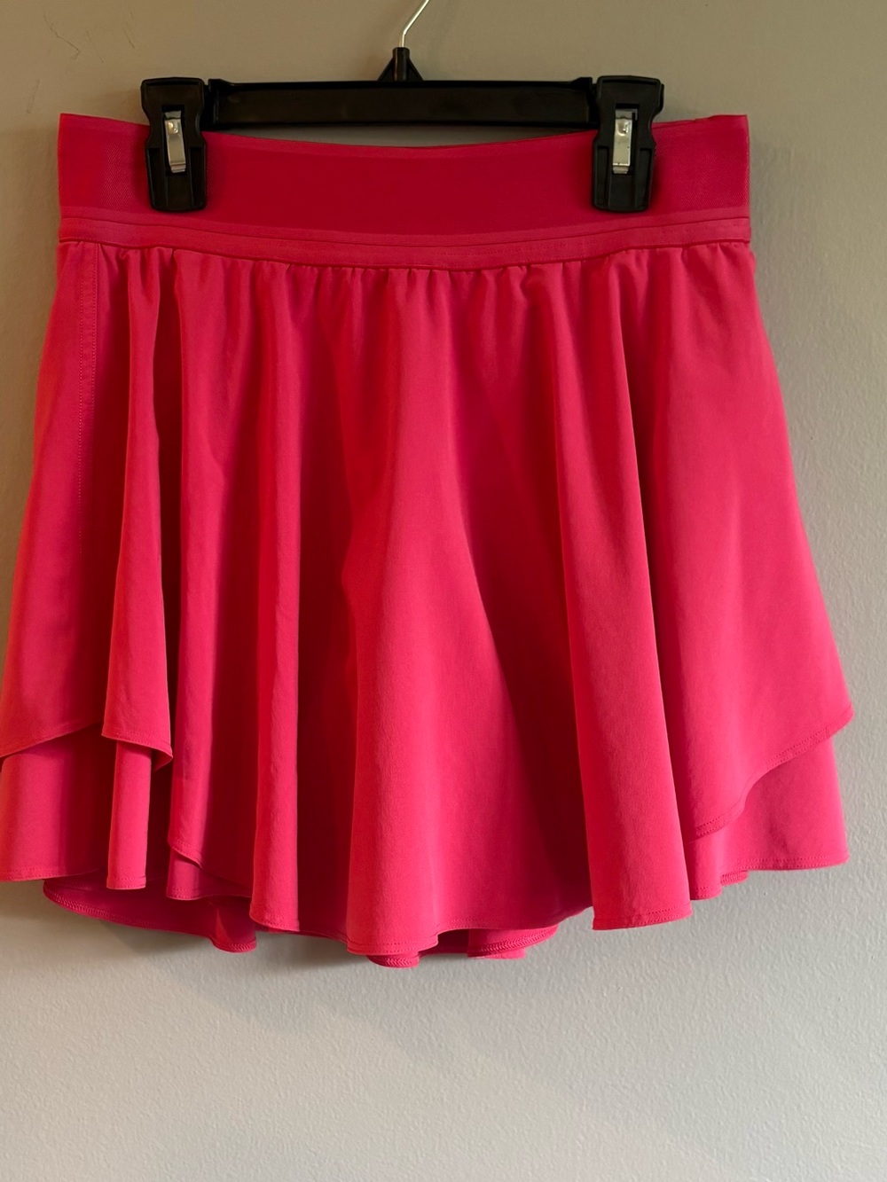 Lululemon athletica Court Rival High Rise skirt bright Pink with liner size 6